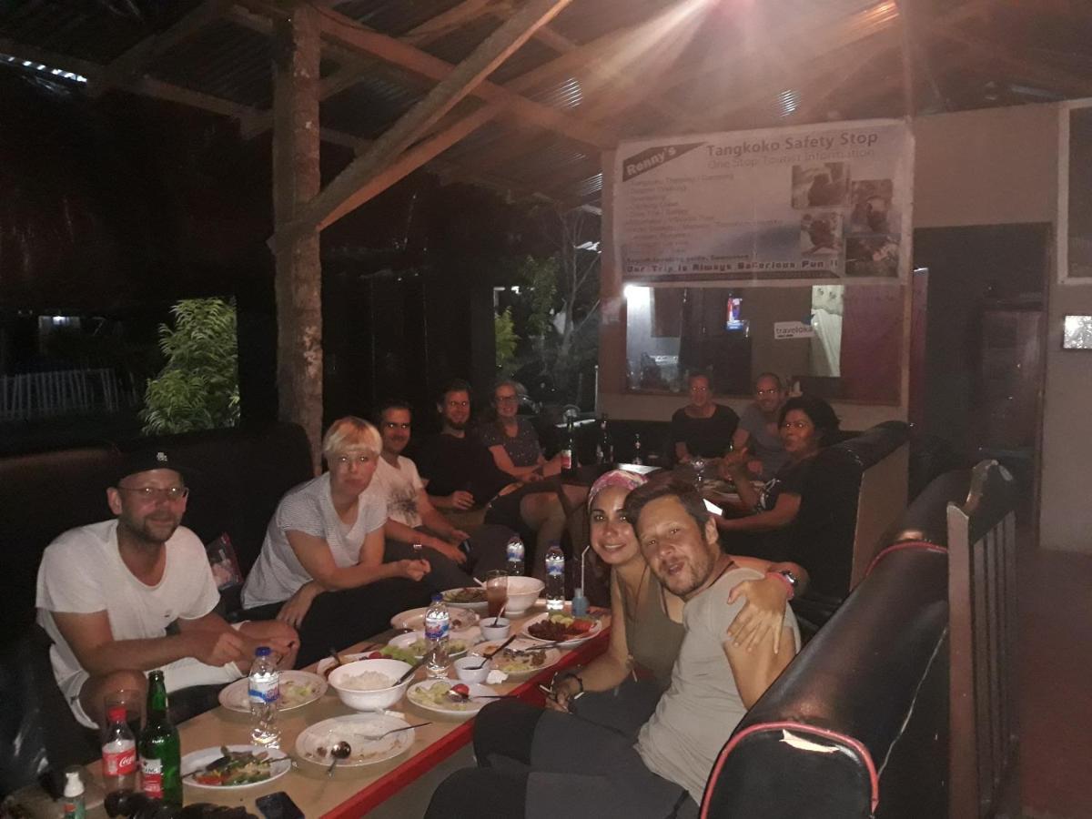Renny's Tangkoko Safety Stop Bitung Eksteriør billede